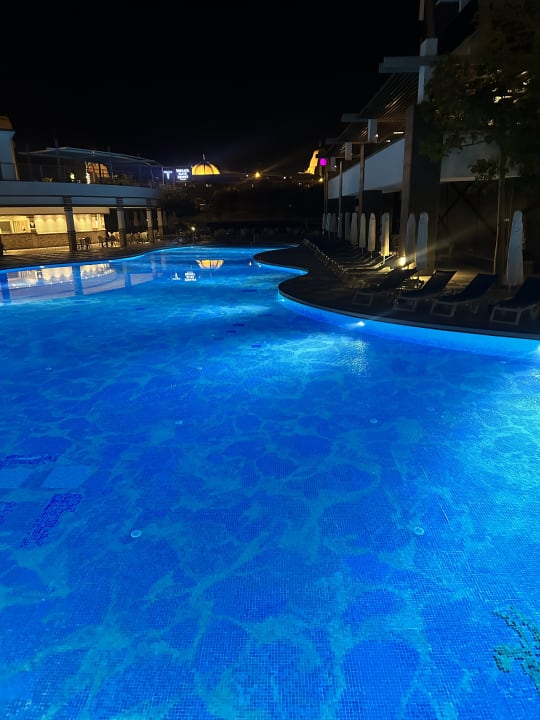 Pool Terrace Elite Resort