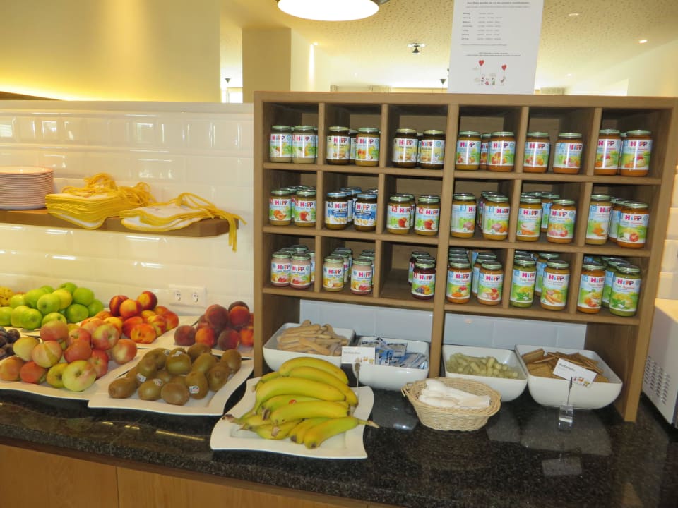 Hipp-Buffet Baby- & Kinderhotel Laurentius