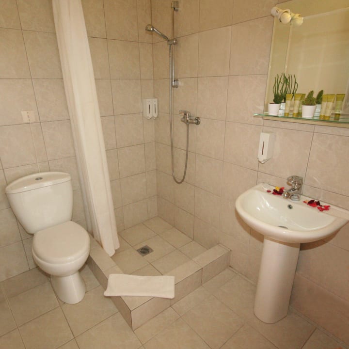 Badezimmer Hotel Kalives Resort
