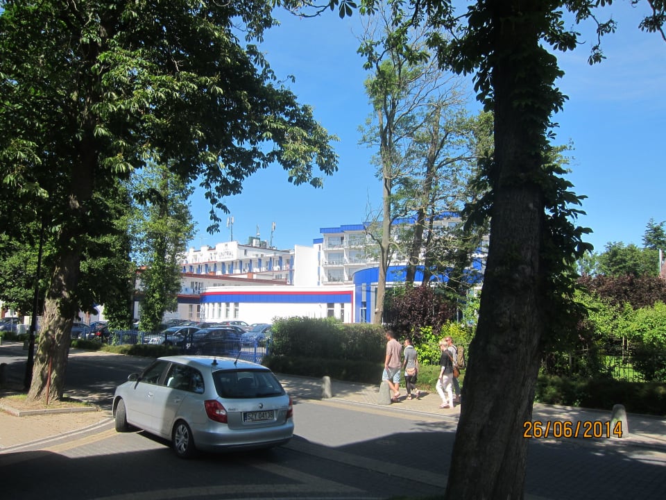 Blick von der Zufahrtstrasse  Hotel Wellness & Spa Unitral