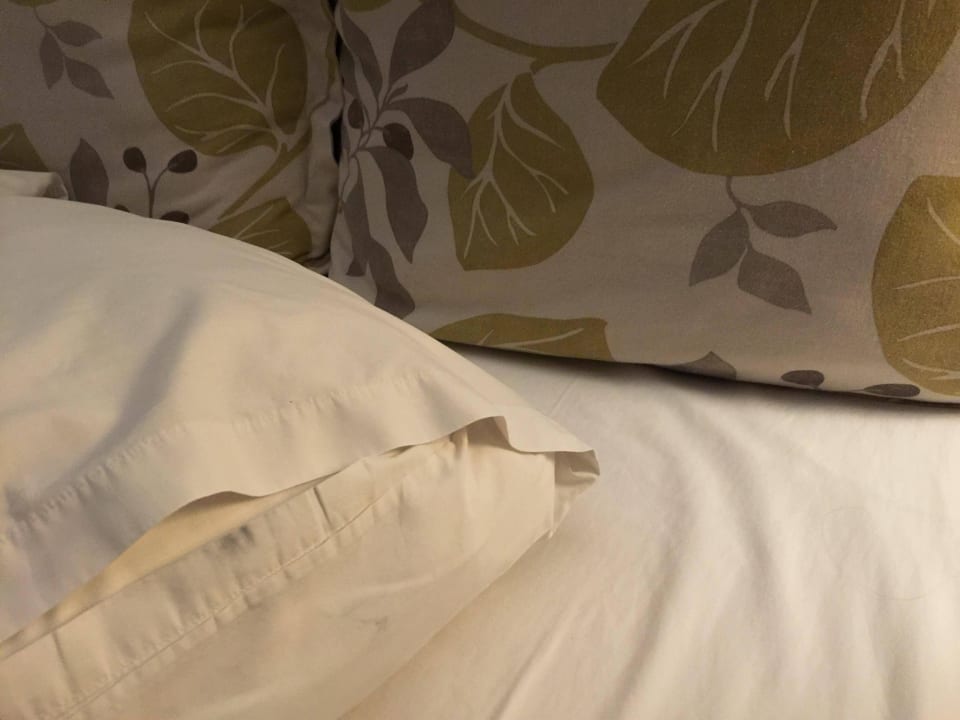 Dreckige Bettbezüge Hotel Fairways & Bluewater