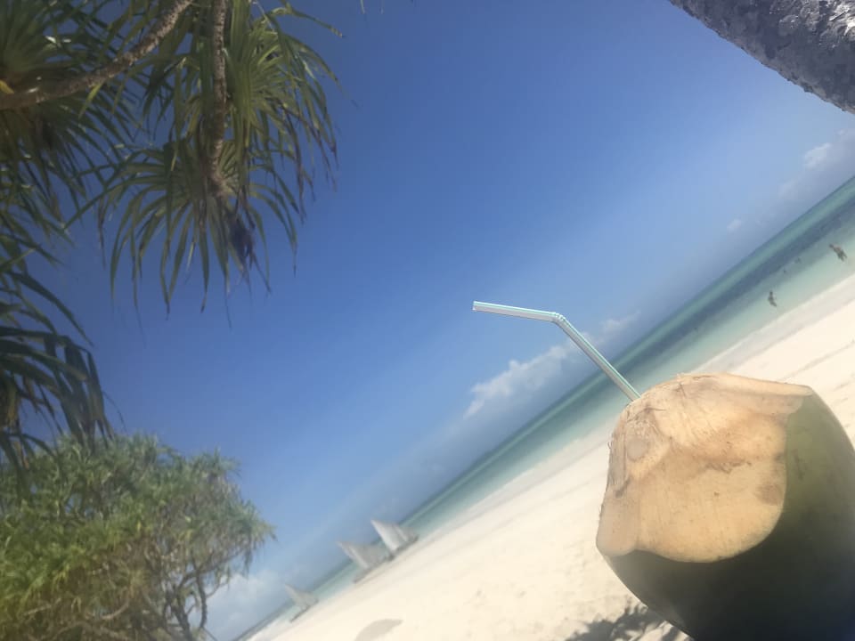 Strand Neptune Pwani Beach Resort & Spa