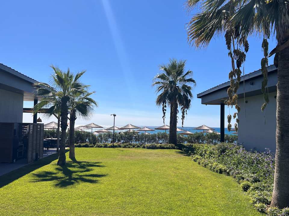 Strand Lago Hotel