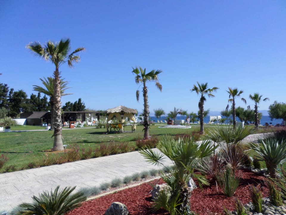 Außenansicht TUI BLUE Oceanis Beach and Spa Resort