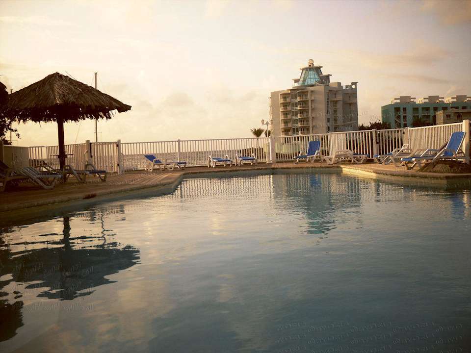My Pool Hotel Captain Oliver's Resort