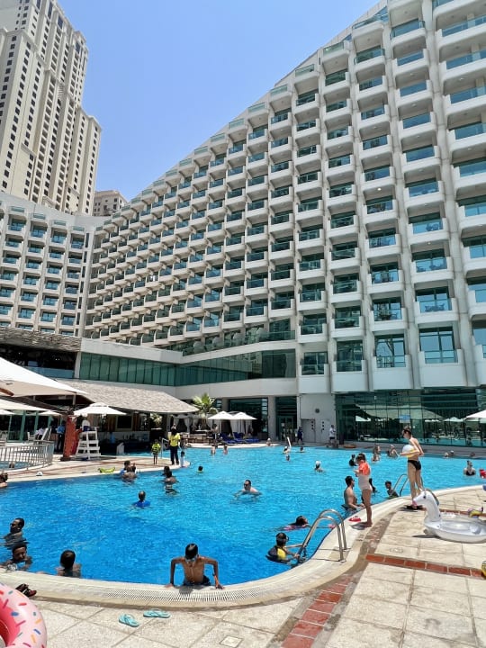 Pool Hilton Dubai Jumeirah