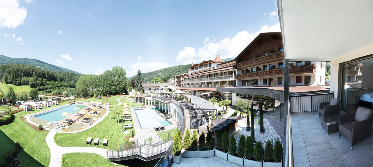 Außenansicht Kronblick - Well-being Hotel