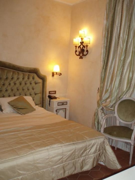 Angenehmes Bett, gute Matratze Donna Camilla Savelli