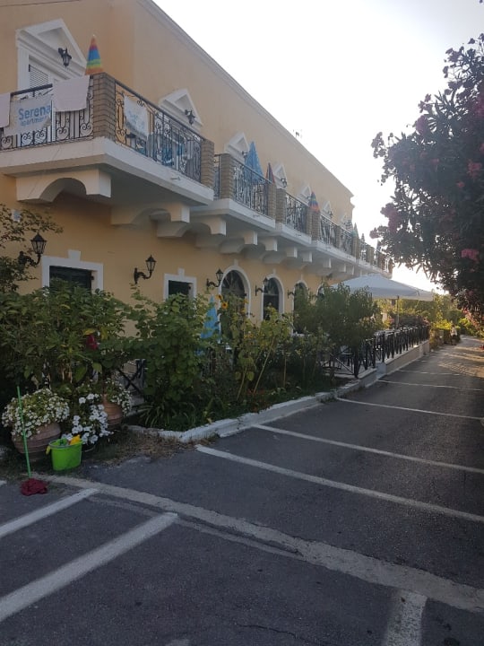 Außenansicht Hotel Serena