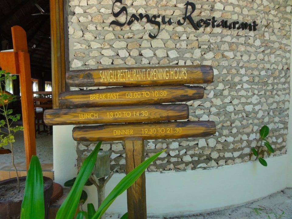 Sangu Restaurant Eingang Kuredu Island Resort & Spa
