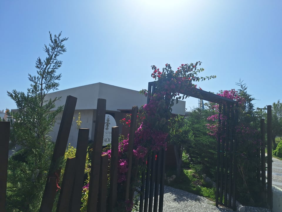 Strand Side Story Resort & Spa