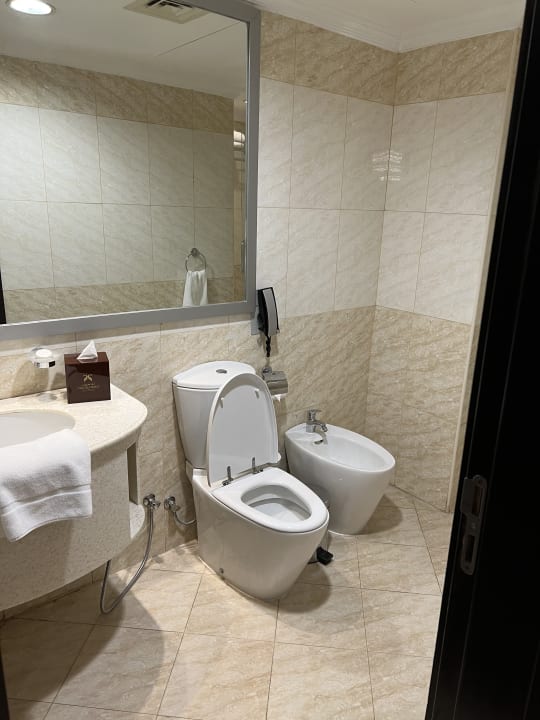 Zimmer Two Seasons Hotel & Apartments