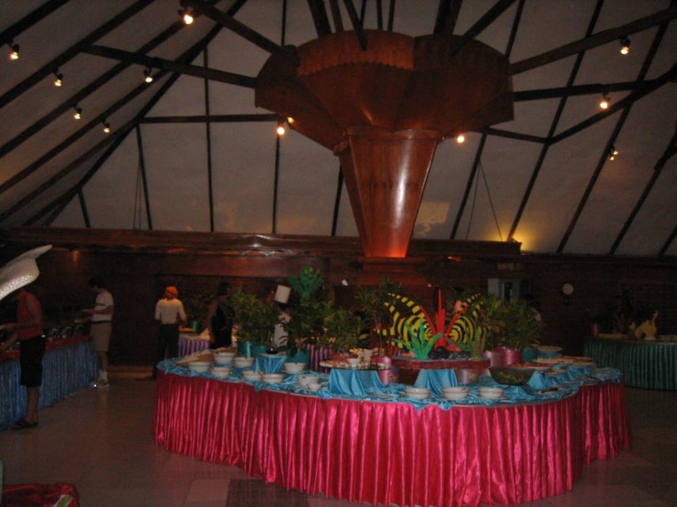 Lecker Buffet Adaaran Select Hudhuran Fushi - Premium All Inclusive