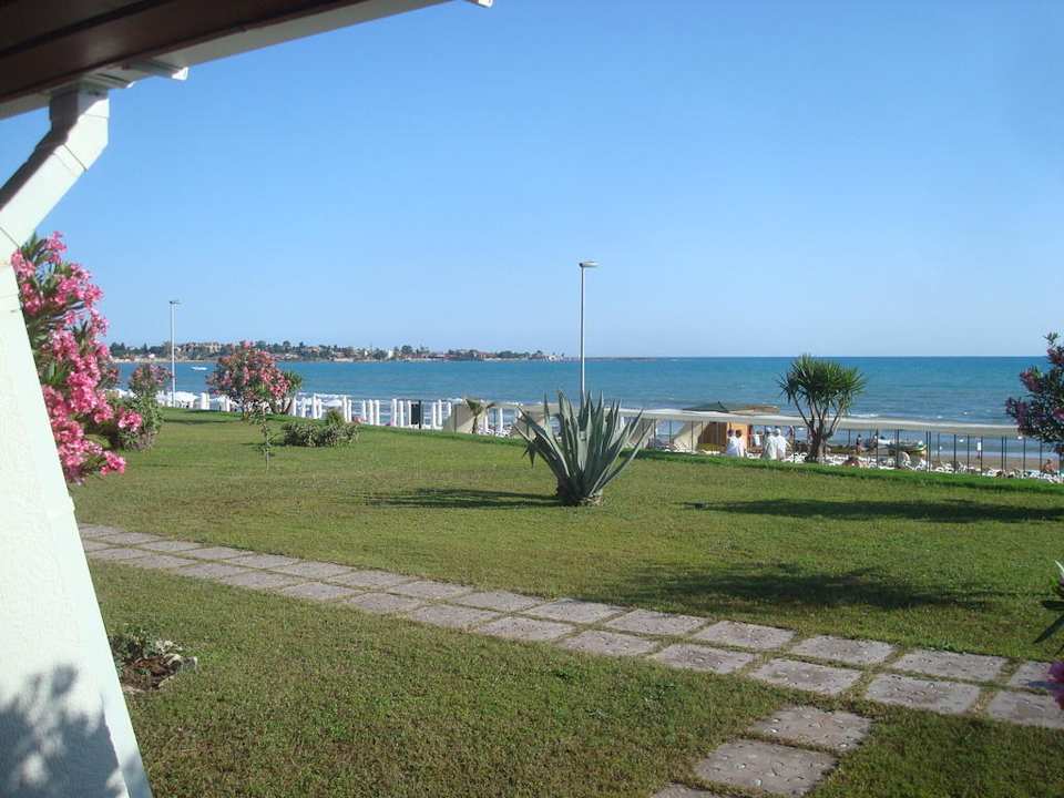 Blick vom Appartment auf den Strand Horus Paradise Luxury Resort & Club