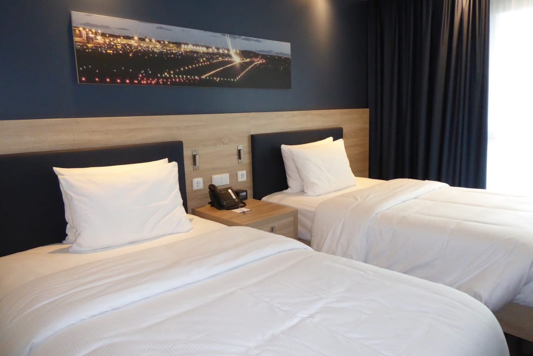 Zimmer Hampton By Hilton Frankfurt Airport