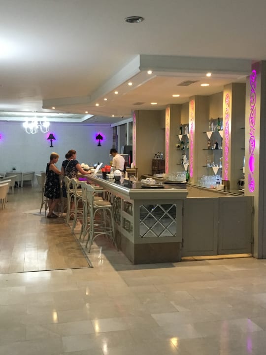 Lobby Bella Resort & Spa