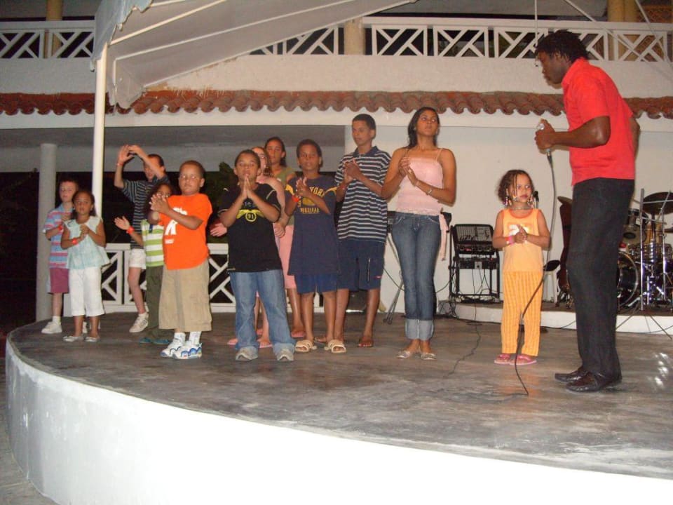Kinderdisco Emotions by Hodelpa Puerto Plata