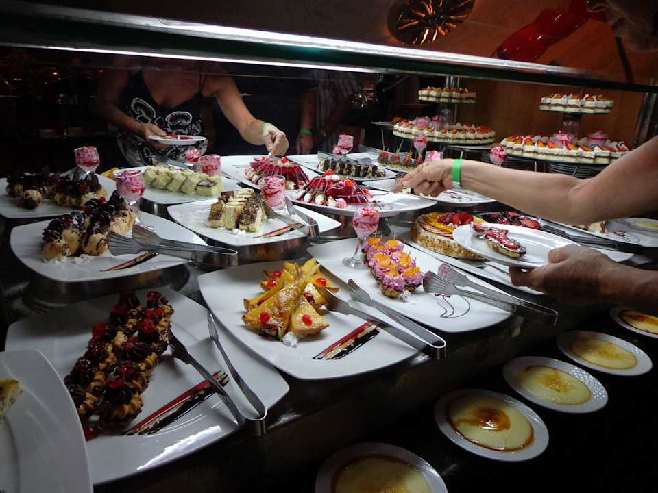 Top Buffet SUNRISE Holidays Resort (Adults Only)