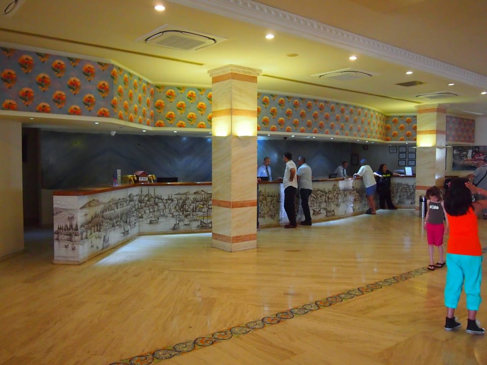 Rezeption altes Gebäude Salamis Bay Conti Resort Hotel & Casino