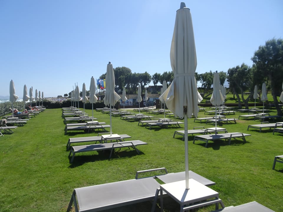 Strand Neptune Luxury Resort