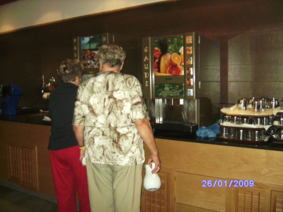 Kaffee- usw. Automat SBH Hotel Taro Beach