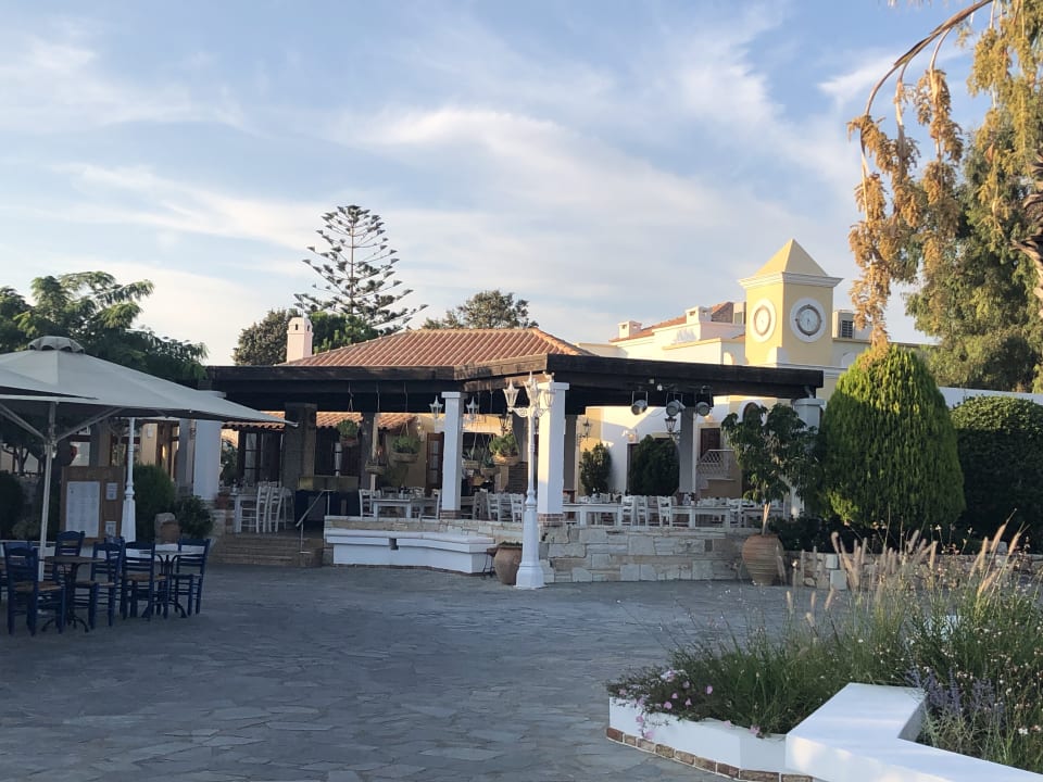 Gastro Neptune Luxury Resort