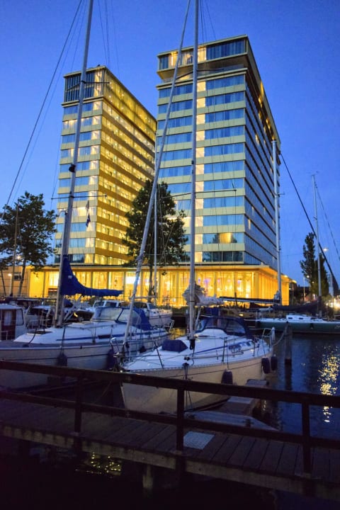 Außenansicht Holiday Inn Express Amsterdam - North Riverside