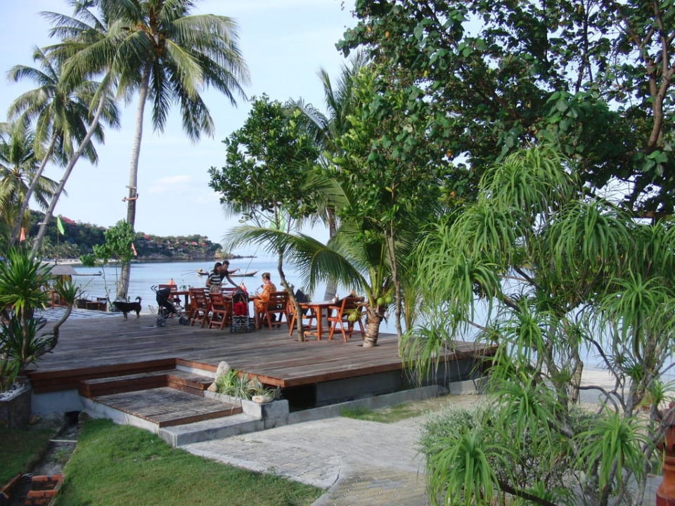 Frühstücksplatz leider ohne Schirm Long Bay Resort Koh Phangan