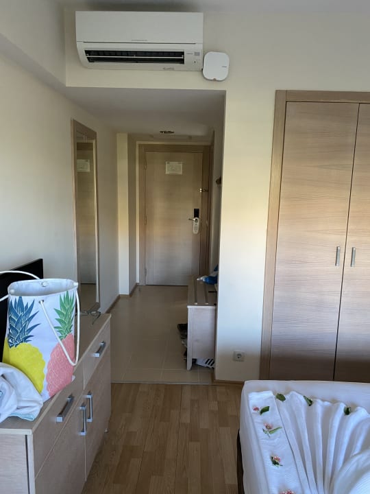 Zimmer Side Breeze Hotel