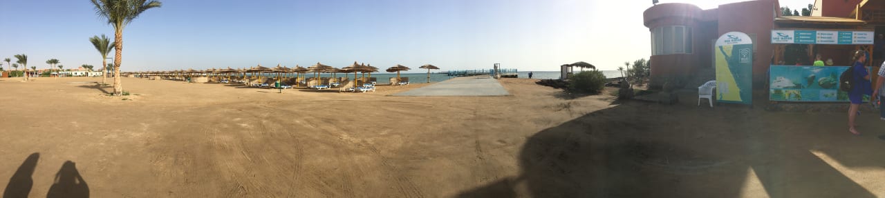 Strand Hotel Titanic Palace