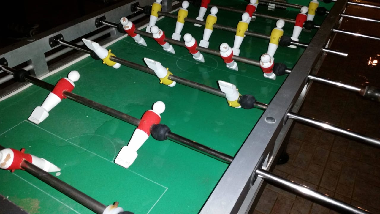 Tischkicker bei Regen HARPIN Georgioupolis Resort Aquapark & SPA