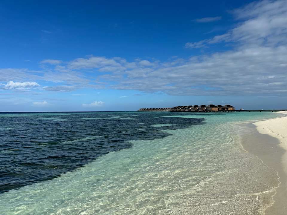 Strand Hurawalhi Island Resort Maldives