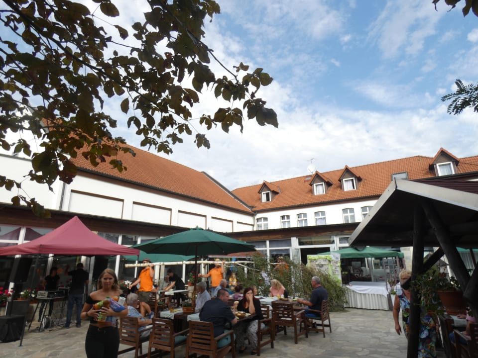 Außenansicht Hotel Schöne Aussicht