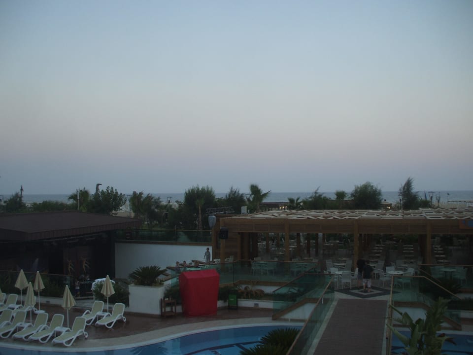 Poolbar abends Sentido Trendy Verbena Beach