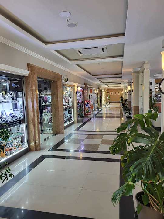 Lobby Can Garden Resort