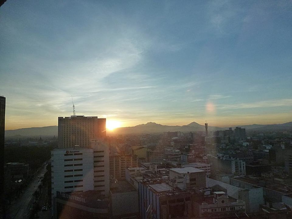 Sonnenaufgang aus dem Zimmer Barceló México Reforma