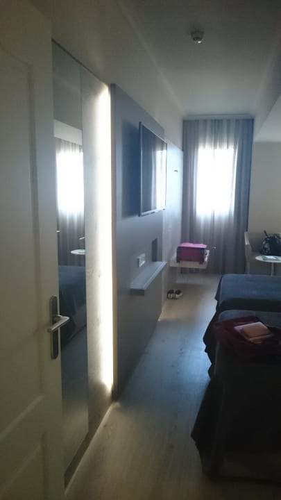 Zimmer Sallés Hotel Pere IV