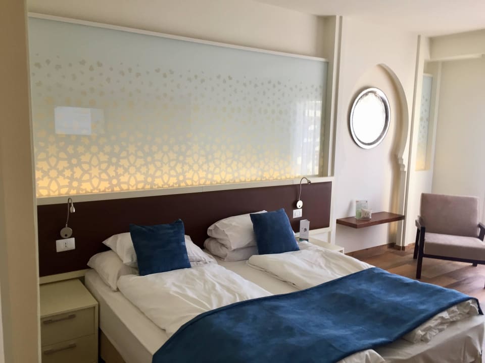 Room  ROBINSON SOMA BAY