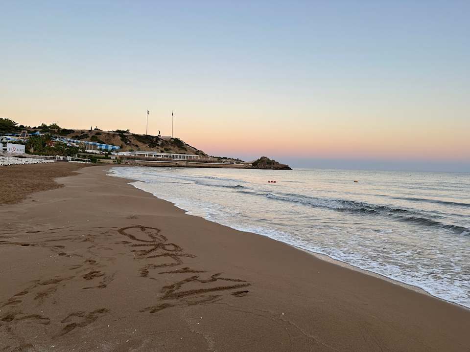 Strand Acapulco Beach Club & Resort