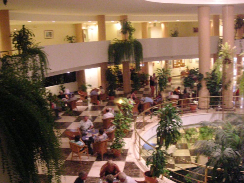 Blick auf das Foyer Melia La Palma Hotel