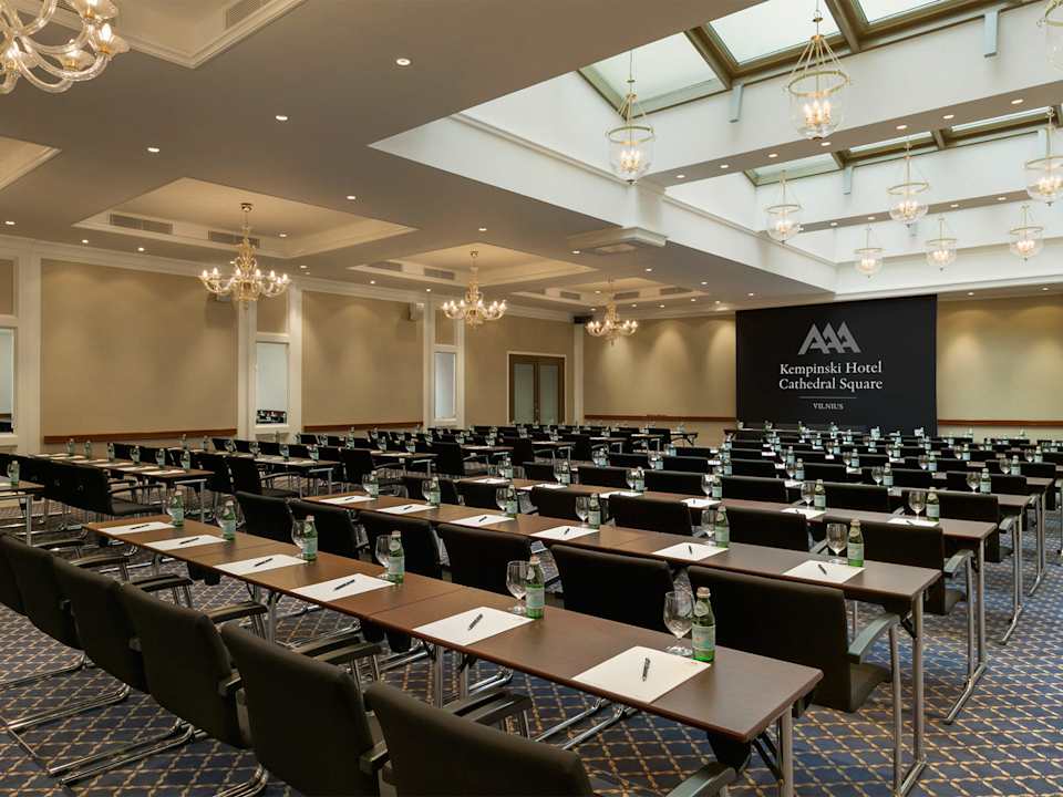 Grand Dukes Hall Hotel Kempinski Cathedral Square