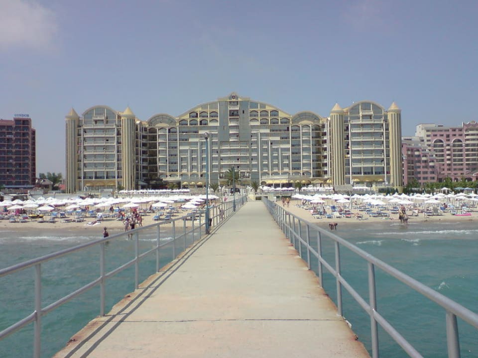 Schönes Hotel DIT Majestic Beach Resort