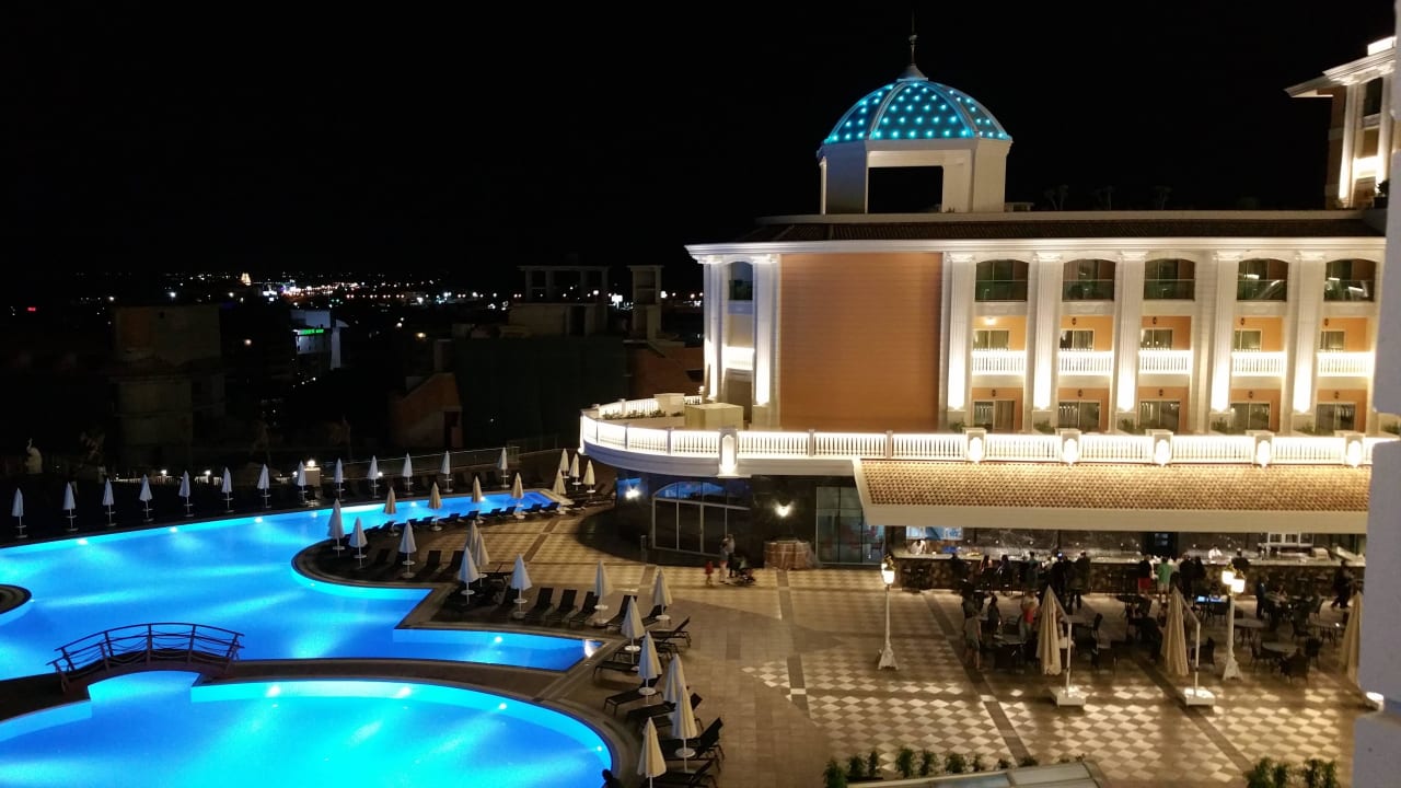Bei Nacht Litore Resort & Spa