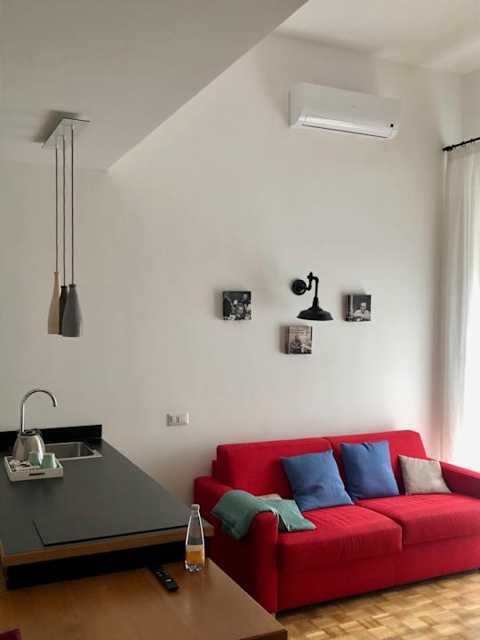 Zimmer Napoliamo Guest House