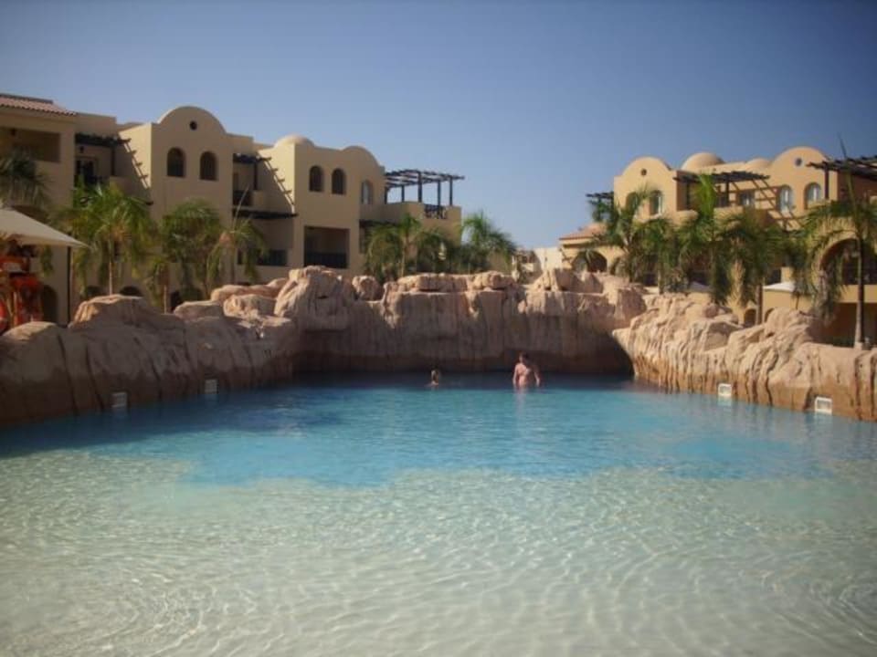 Wellenpool im Gardens Stella Beach Resort & Spa Makadi Bay