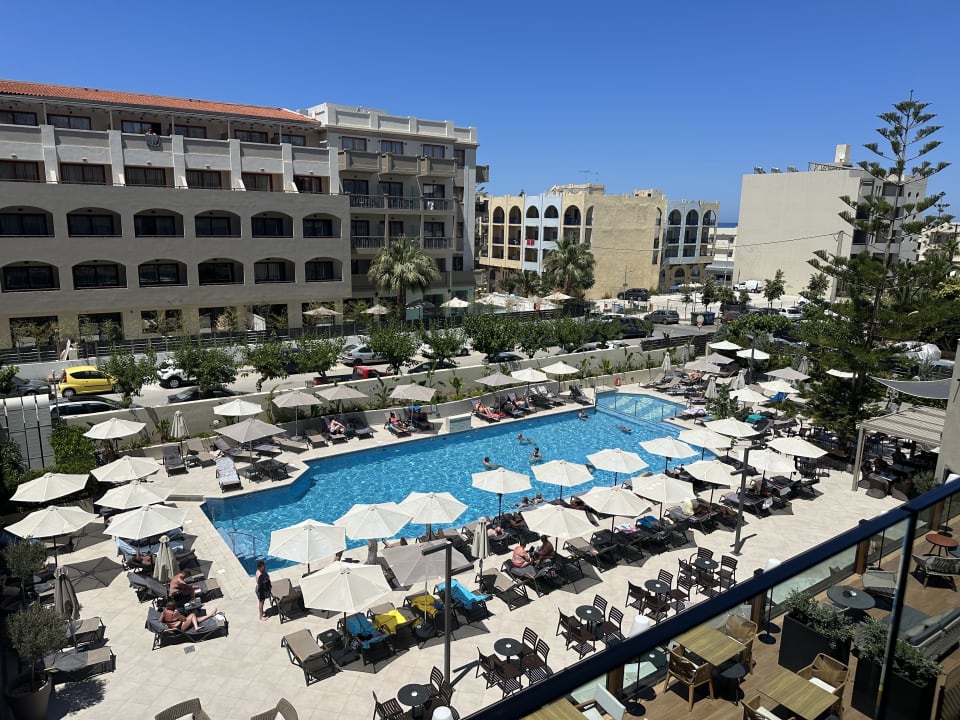 Pool Hotel Theartemis Palace