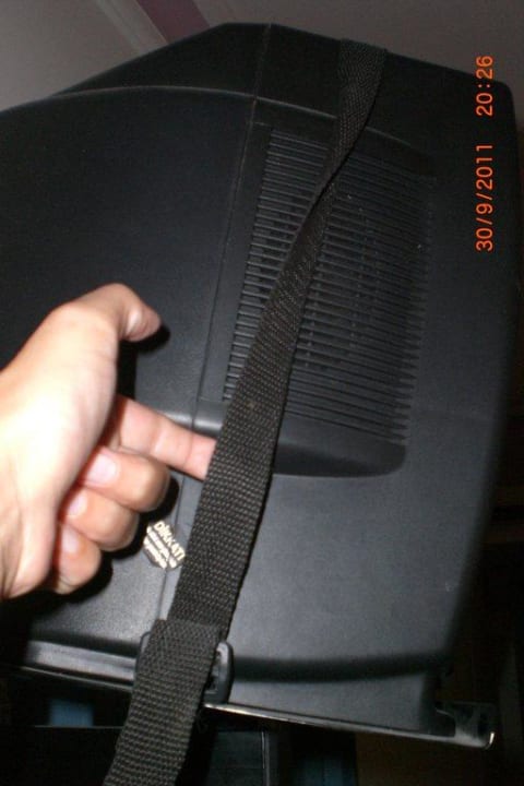 Befestigung des TV's Hotel Diamore