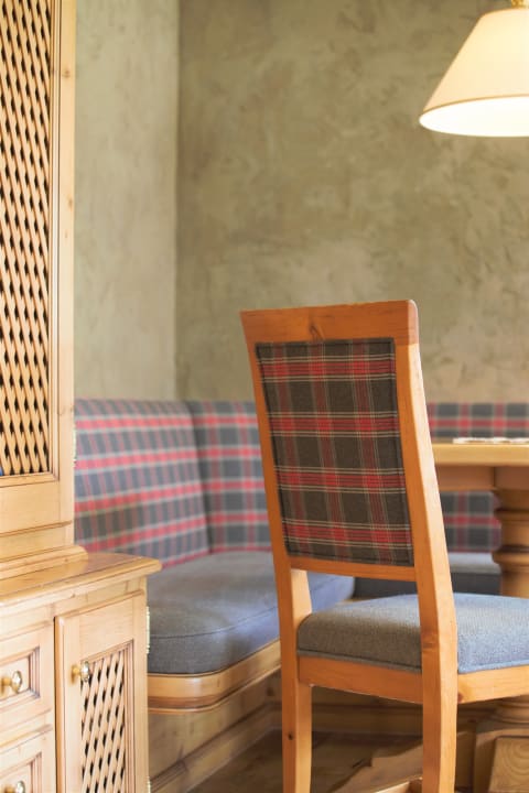 Zimmer MONS. suites wine passion
