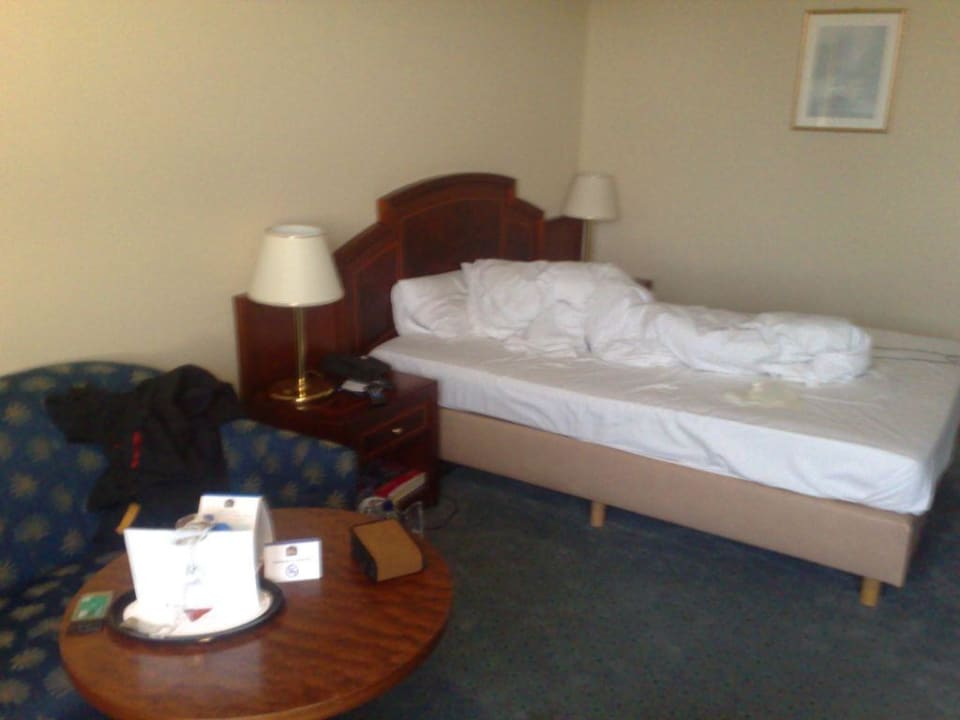 Zimmer/Bett Leoso Hotel Leverkusen