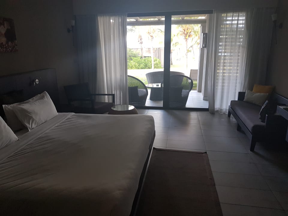 Zimmer Crystals Beach Resort Belle Mare, a member of Radisson Individuals